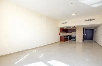 Apartment - Studio - 1 Bathroom for rent in Frankfurt Sports Tower - Dubai Sports City - Dubai