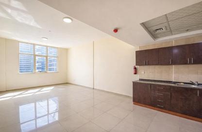 Apartment - Studio - 1 Bathroom for rent in Frankfurt Sports Tower - Dubai Sports City - Dubai