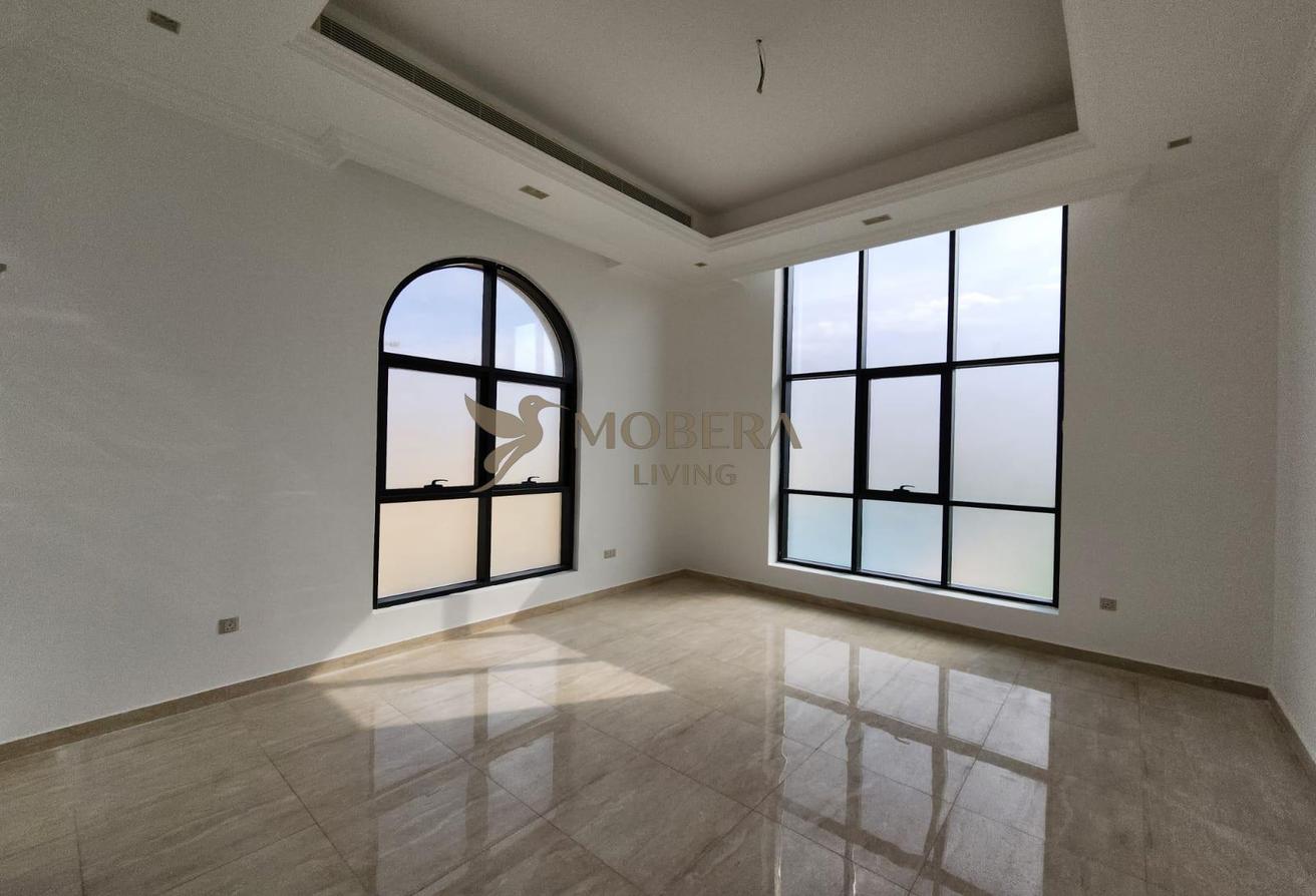 BRAND NEW 5BR VILLA + POOL |CORNER PLOT| HUGE YARD photo 7