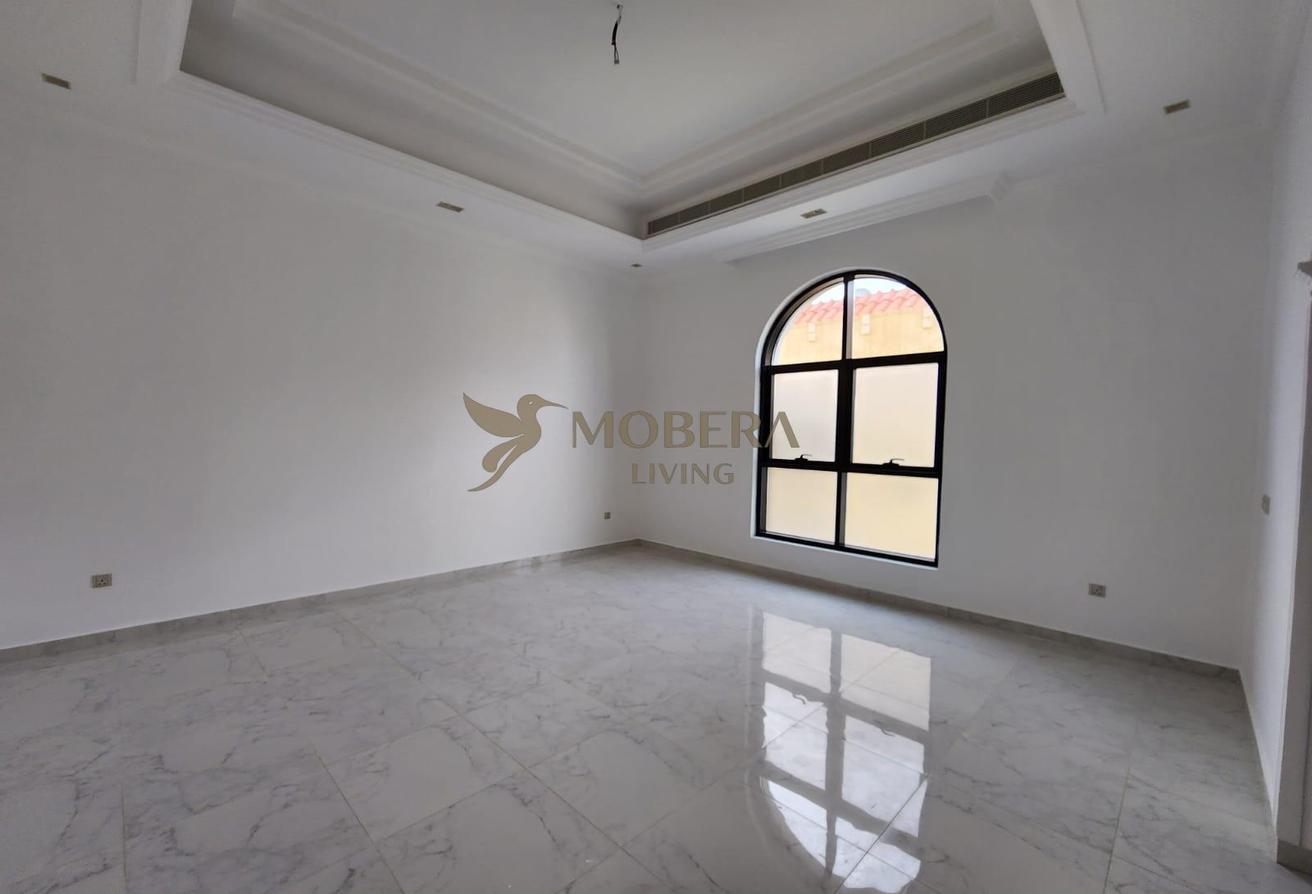 BRAND NEW 5BR VILLA + POOL |CORNER PLOT| HUGE YARD photo 8