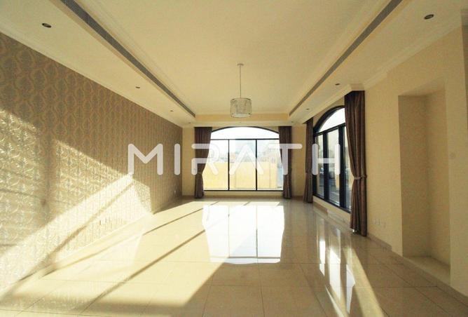 76174701 - Property Image 3