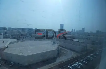 Apartment - 2 Bedrooms - 3 Bathrooms for rent in Al Hashimi Tower - Airport Road - Abu Dhabi