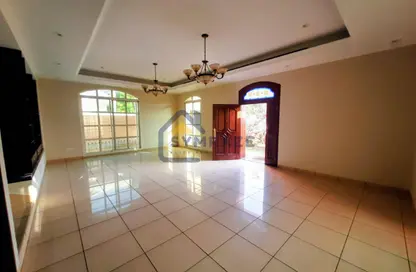 فيلا - 5 غرف نوم - 7 حمامات للايجار في منطقة القرهود - دبي