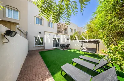 فيلا - 2 غرف نوم - 3 حمامات للايجار في الينابيع 11 - الينابيع - دبي