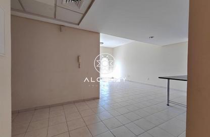 Apartment - 2 Bedrooms - 3 Bathrooms for rent in Building 108 to Building 137 - Contemporary Cluster - Discovery Gardens - Dubai