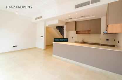 Townhouse - 2 Bedrooms - 4 Bathrooms for rent in Falcon Island North - Falcon Island - Al Hamra Village - Ras Al Khaimah Townhouse - 2 Bedrooms - 4 Bathrooms for rent in Falcon Island North - Falcon Island - Al Hamra Village - Ras Al Khaimah