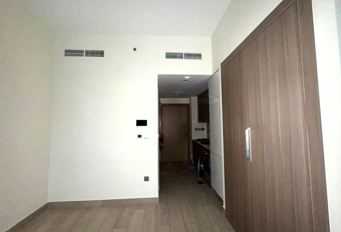 Studio apartment in Azizi Riviera 16, Meydan: 5