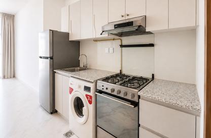 Apartment - Studio - 1 for rent in Millennium Binghatti Residences - Business Bay - Dubai Apartment - Studio - 1 for rent in Millennium Binghatti Residences - Business Bay - Dubai