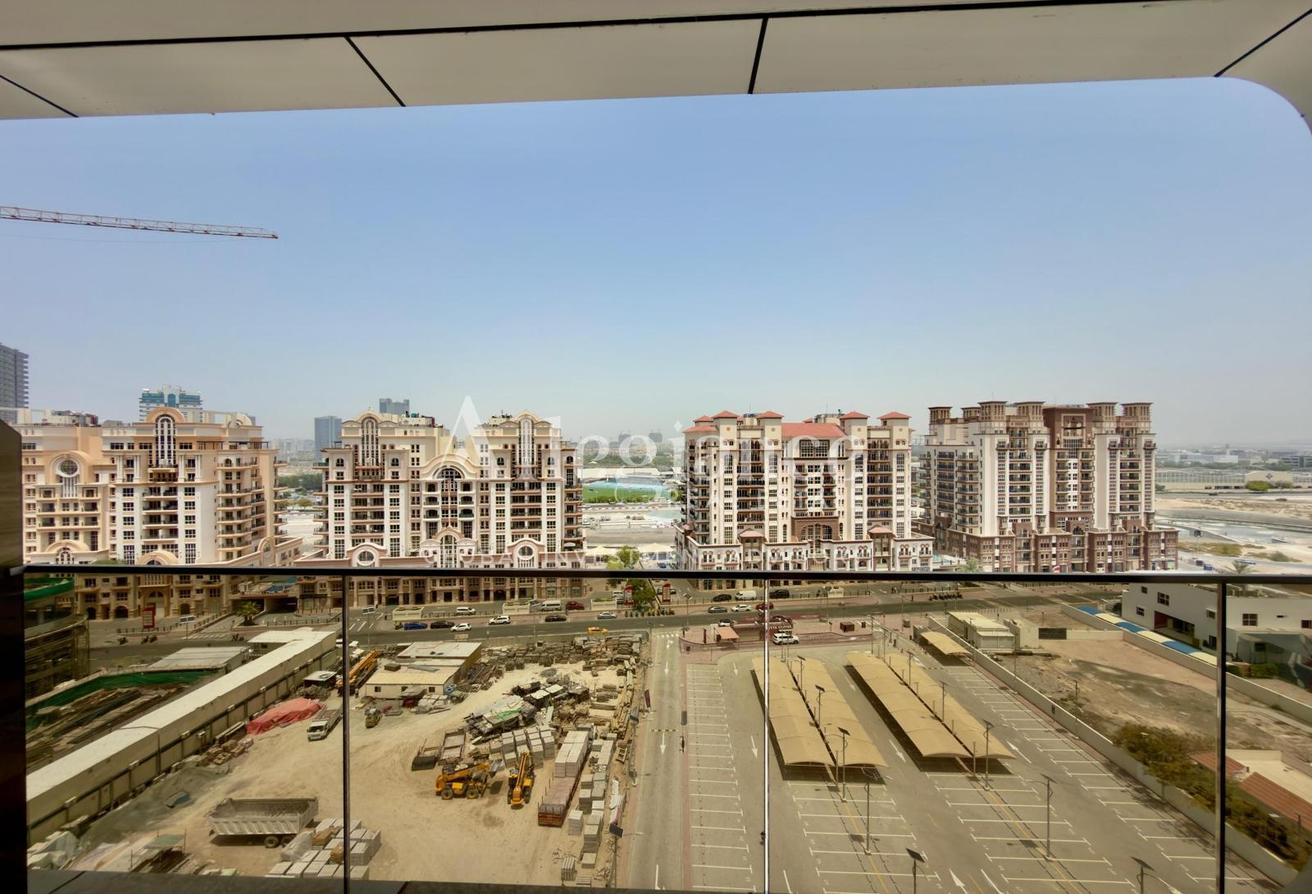BRAND NEW | SEMI FURNISHED | PREMIUM AMENITIES photo 7