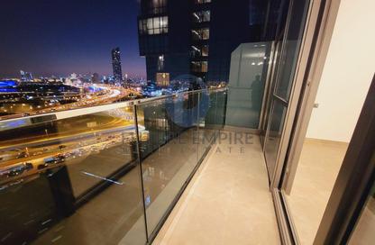 Apartment - 2 Bedrooms - 4 Bathrooms for rent in Airport Road Area - Al Garhoud - Dubai
