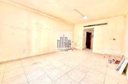 Apartment - 1 Bedroom - 2 Bathrooms for rent in Muwaileh - Sharjah