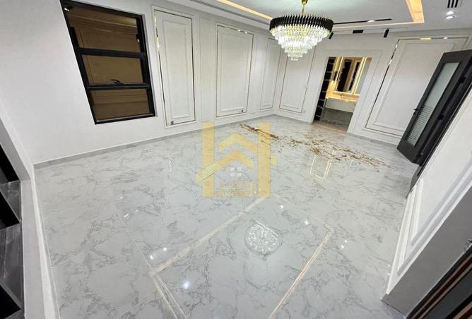 84077356 - Property Image 3