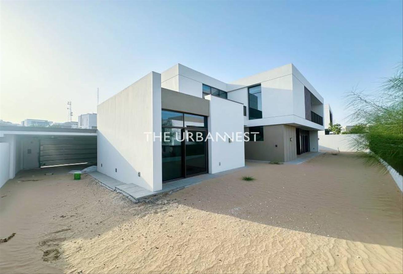 Exclusive | Landscaped | Large Plot |Opposite Pool photo 6