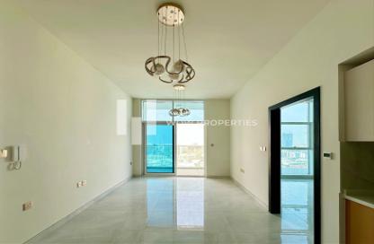 شقة - غرفة نوم - 1 حمام للايجار في سكايز من دانوب - ارجان - دبي