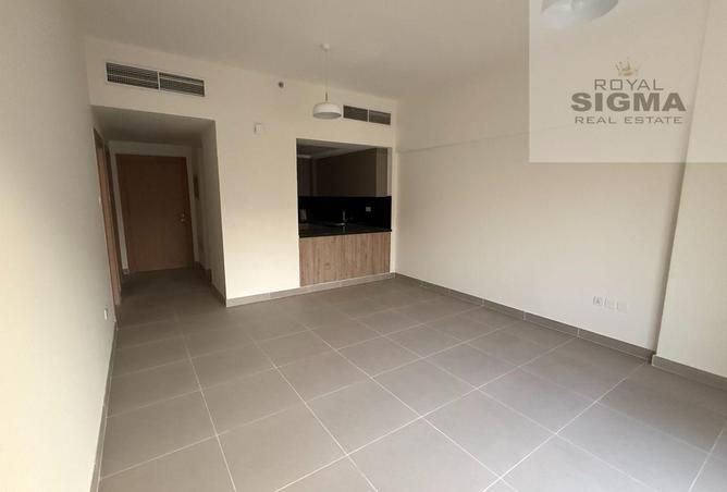 1 BR Apartment in Barsha Heights with Balcony photo 2