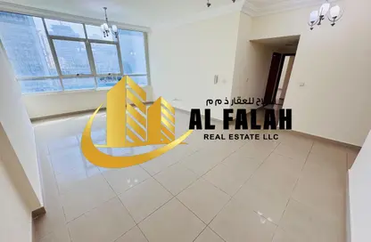 شقة - 2 غرف نوم - 4 حمامات للايجار في شارع التعاون - التعاون - الشارقة شقة - 2 غرف نوم - 4 حمامات للايجار في شارع التعاون - التعاون - الشارقة