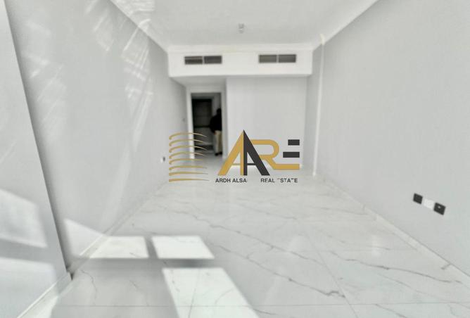 97820099 - Property Image 2