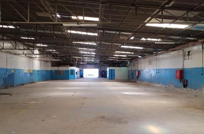 Warehouse - Studio - 1 Bathroom for rent in Al Khabisi - Deira - Dubai