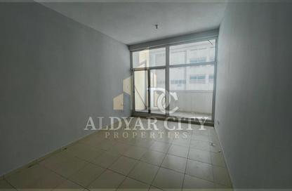 Apartment - 2 Bedrooms - 3 Bathrooms for rent in Al Rashidiya Towers - Al Rashidiya - Ajman Downtown - Ajman