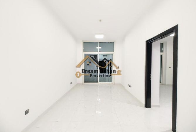 102415611 - Property Main Image