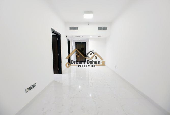 102415611 - Property Image 2