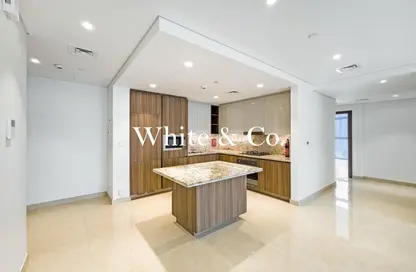 Apartment - 2 Bedrooms - 3 Bathrooms for sale in Imperial Avenue - Downtown Dubai - Dubai