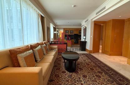 Apartment - 1 Bedroom - 2 Bathrooms for rent in Ritz Carlton - DIFC - Dubai