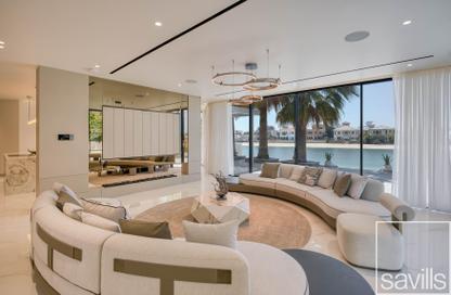 Villa - 4 Bedrooms - 5 Bathrooms for rent in Garden Homes Frond A - Garden Homes - Palm Jumeirah - Dubai
