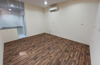 Apartment - Studio - 1 Bathroom for rent in Magar Al Dhabi - Falaj Hazzaa - Al Ain