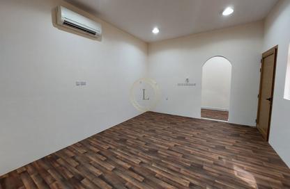Apartment - Studio - 1 for rent in Magar Al Dhabi - Falaj Hazzaa - Al Ain