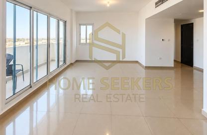 Apartment - 3 - 4 for sale in Tower 18 - Al Reef Downtown - Al Reef - Abu Dhabi
