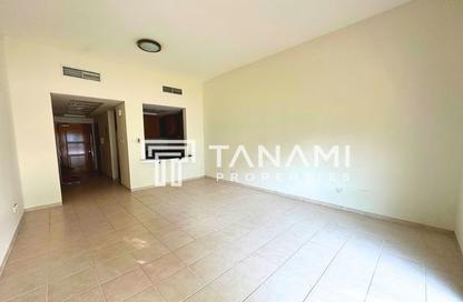 Apartment - Studio - 1 for rent in Building 224 - Mogul Cluster - Discovery Gardens - Dubai