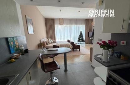 Apartment - Studio - 1 Bathroom for rent in Madison Residency - Barsha Heights (Tecom) - Dubai