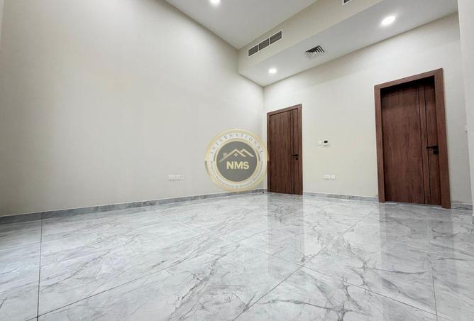 111404755 - Property Image 2