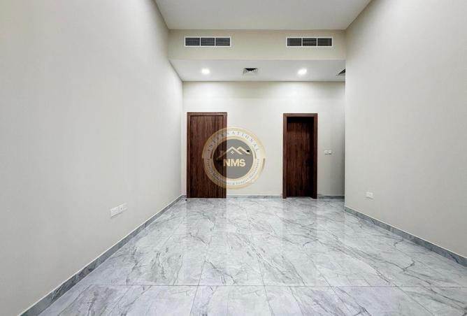 111404755 - Property Image 3
