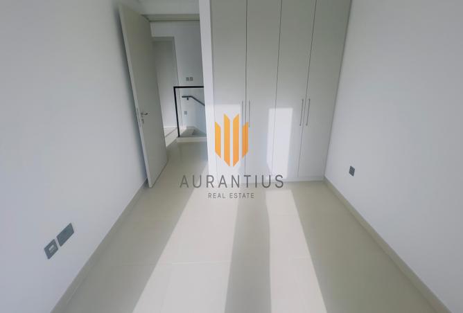 91802630 - صورة العقار 3