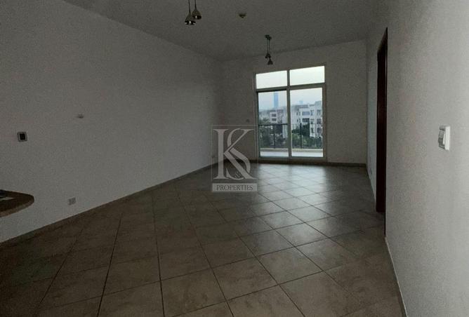 132005621 - Property Main Image