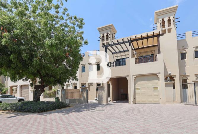 98239207 - Property Main Image