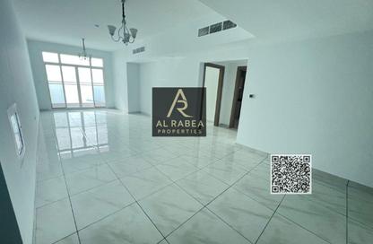 Apartment - 3 Bedrooms - 3 Bathrooms for rent in Corniche Tower - Ajman Corniche Road - Ajman