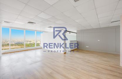 Office Space - Studio - 1 Bathroom for rent in Churchill Executive Tower - Churchill Towers - Business Bay - Dubai
