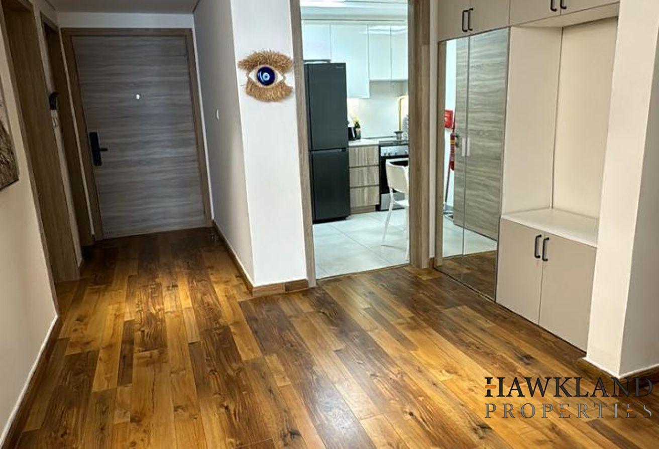 Spacious 2 Bedroom Apartment with Maid Room photo 4