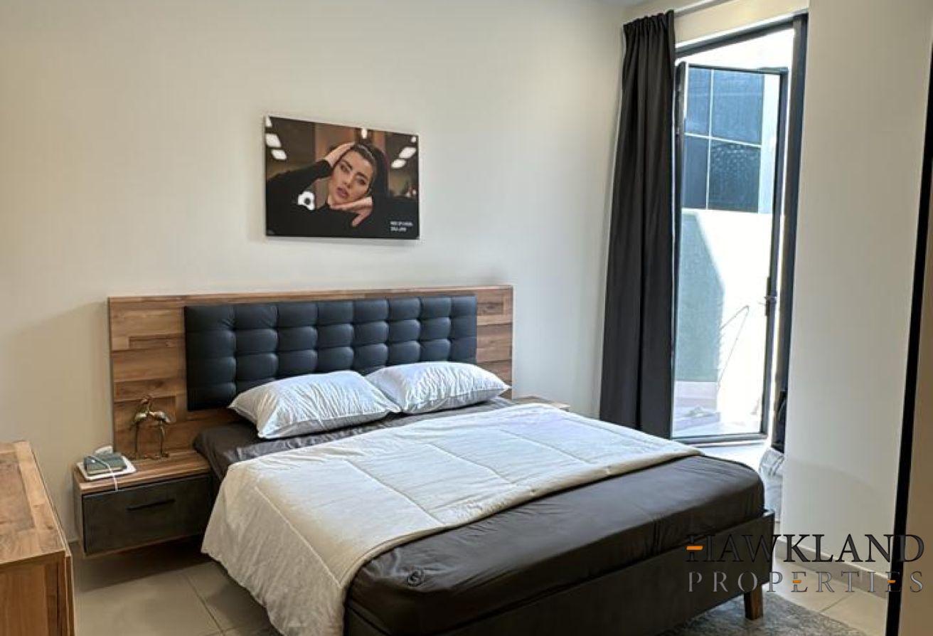 Spacious 2 Bedroom Apartment with Maid Room photo 6