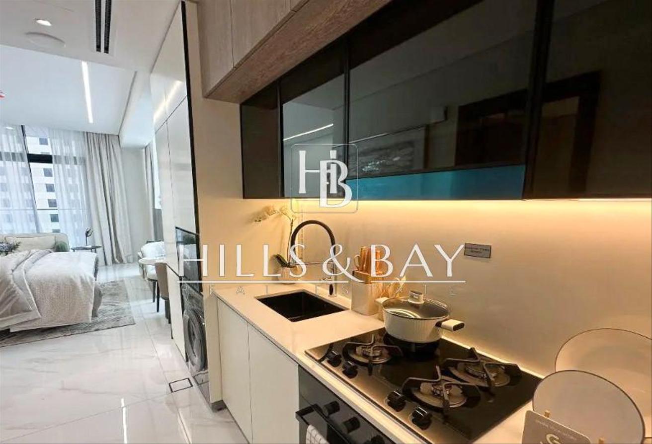 High-Floor 1BR| Bright Layout| Vacant| Unfurnished photo 5