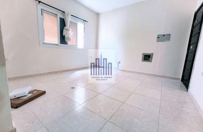 Apartment - Studio - 1 Bathroom for rent in Fire Station Road - Muwaileh - Sharjah Apartment - Studio - 1 Bathroom for rent in Fire Station Road - Muwaileh - Sharjah