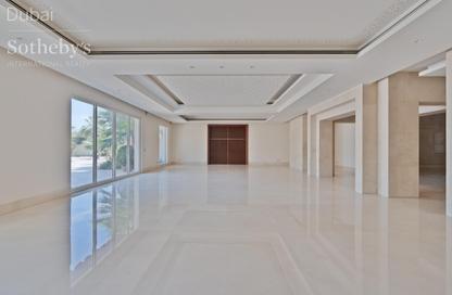 Villa - 4 Bedrooms - 5 Bathrooms for rent in Sector L - Emirates Hills - Dubai Villa - 4 Bedrooms - 5 Bathrooms for rent in Sector L - Emirates Hills - Dubai