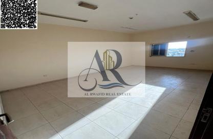 سكن عمال - استوديو - 8 حمامات للايجار في الجرف 2 - الجرف - عجمان وسط المدينة - عجمان