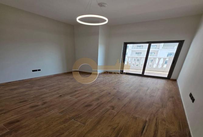 74234490 - Property Image 3