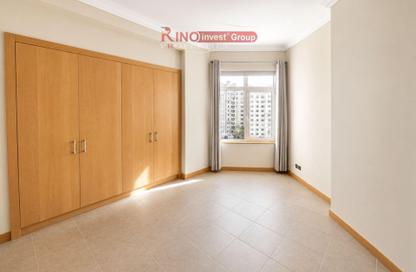 Apartment - 2 Bedrooms - 4 Bathrooms for rent in Al Das - Shoreline Apartments - Palm Jumeirah - Dubai