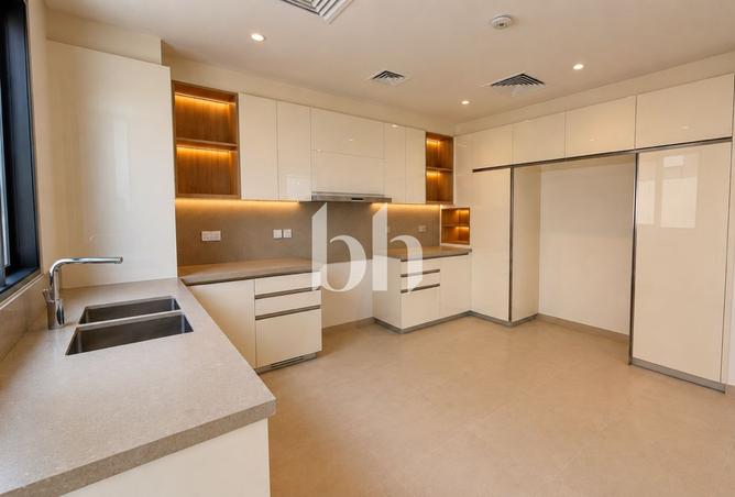True Corner | Great Location | Motivated — photo 4