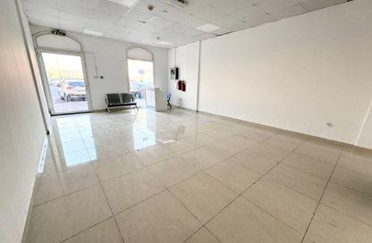 Shop - Studio - 1 Bathroom for rent in Building L09 - Greece Cluster - International City - Dubai